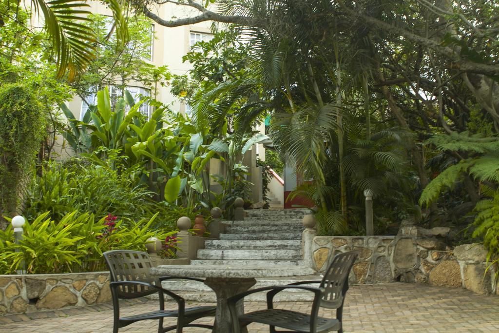 Bed and Breakfast Sunset Manor Mbombela Exterior foto